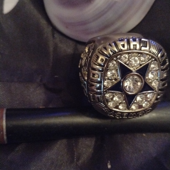 NFL Other - Dallas Cowboys Superbowl Ring